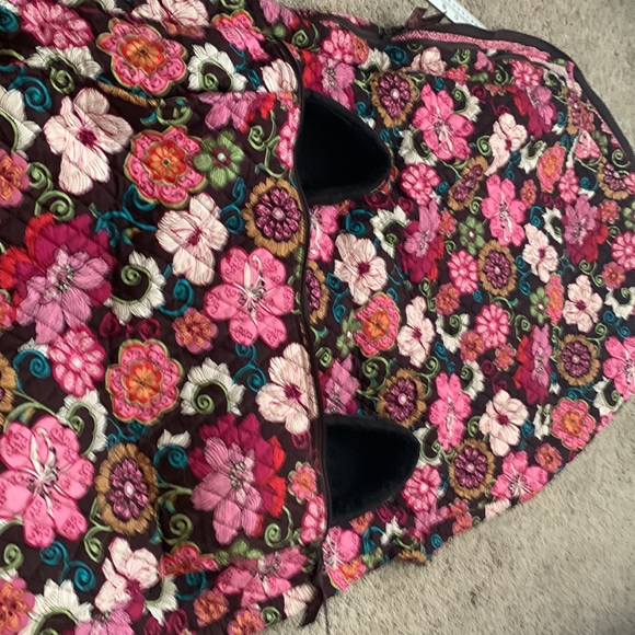 Vera Bradley garment bag. Retired Mod Floral Pink - Picture 4 of 4